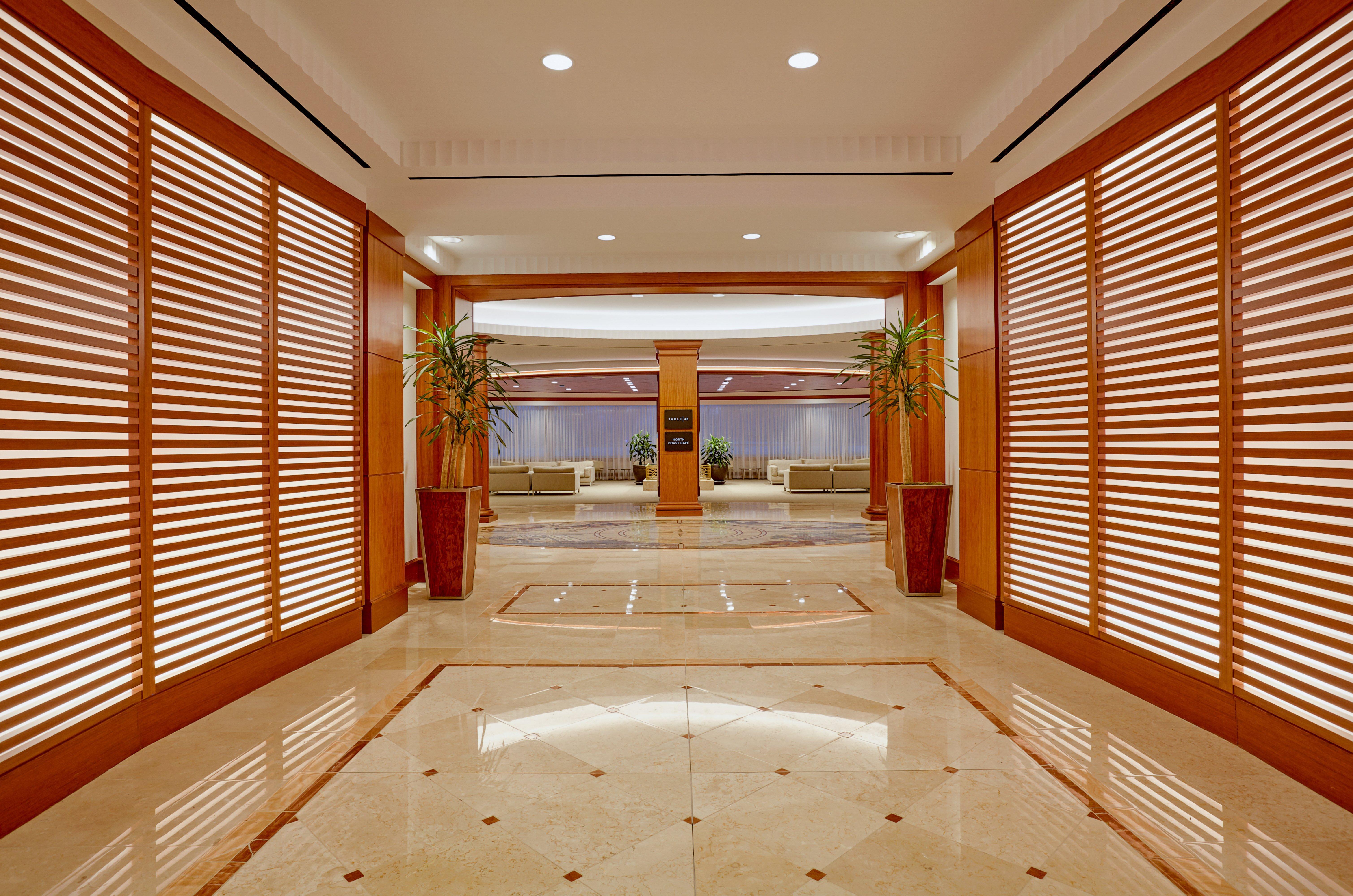 Intercontinental Cleveland By Ihg Hotel Bagian luar foto